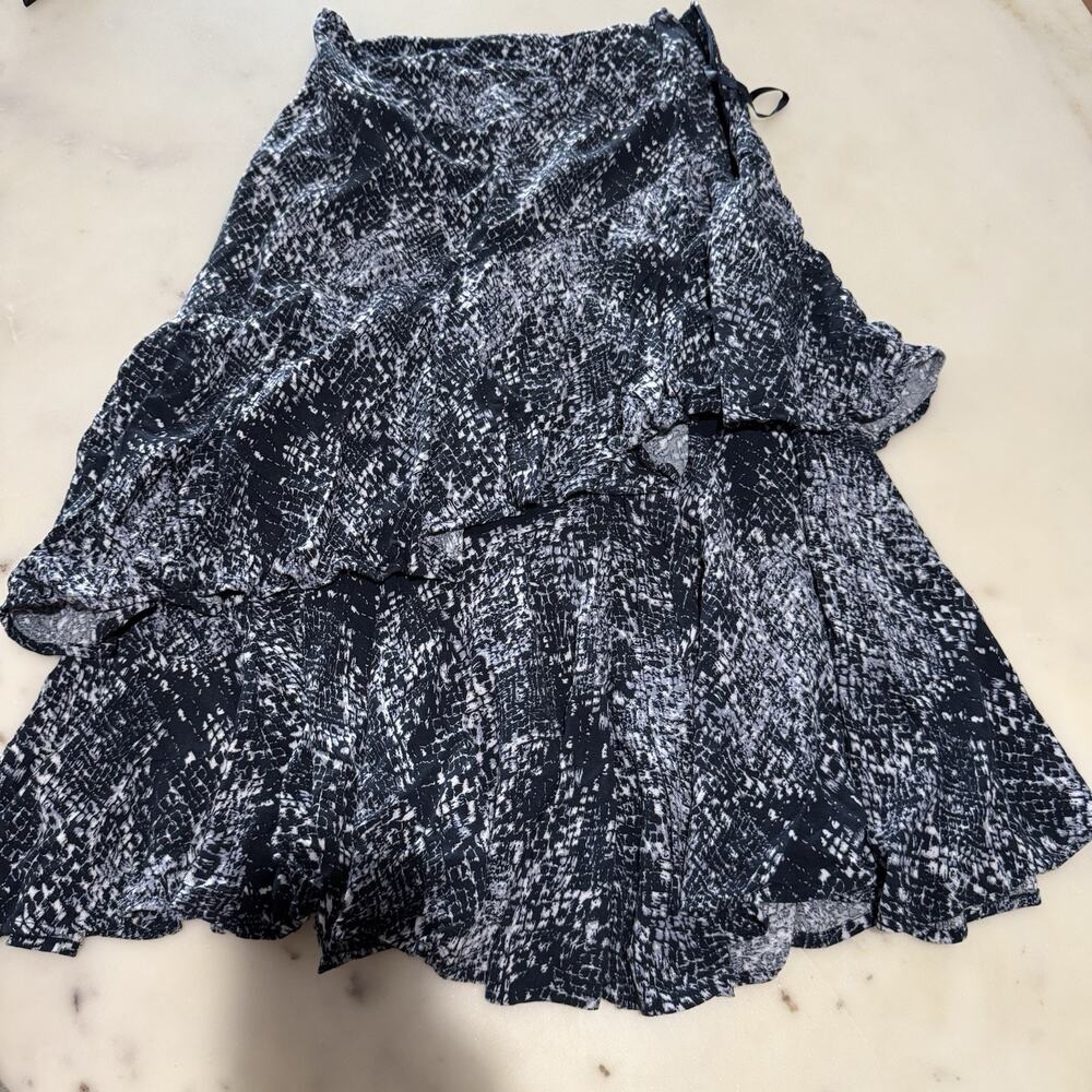 Free People Women's Kiss Me Baby Snake Skin Print Tiered Midi Skirt Size 0 Boho